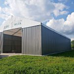 Wejście na halę magazynową Białystok