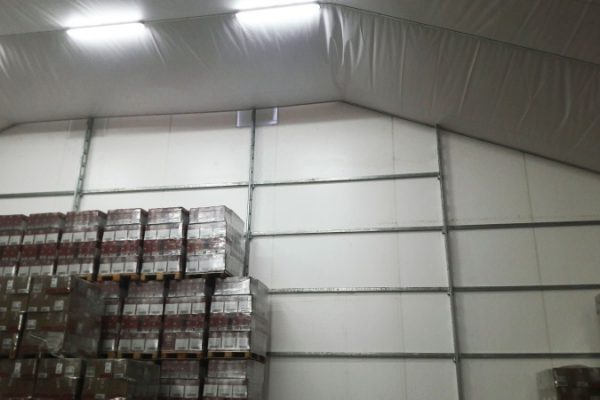 Hala magazynowa wypełniona produktami Białystok